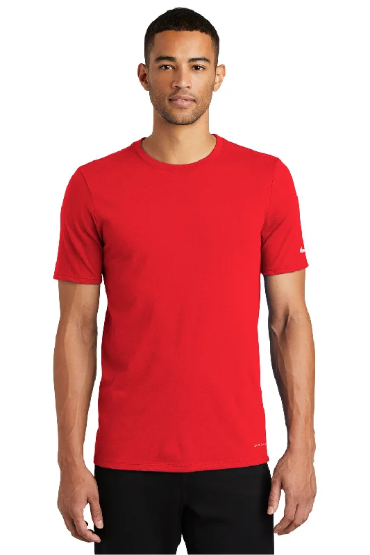 Nike Mens Dri-Fit Moisture Wicking Short Sleeve Crewneck T-Shirt - University Red