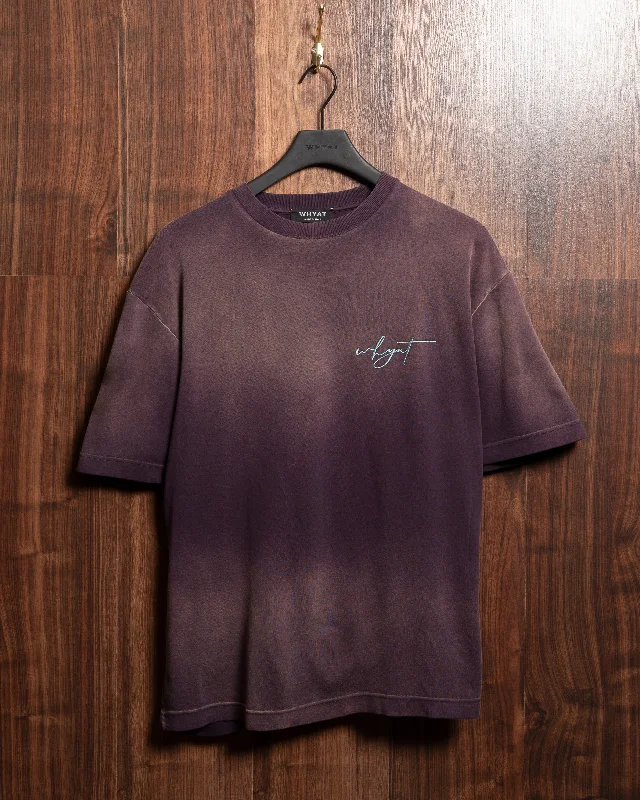 WHYAT TEE SIGNATUTE WASHED MIDNIGHT PLUM